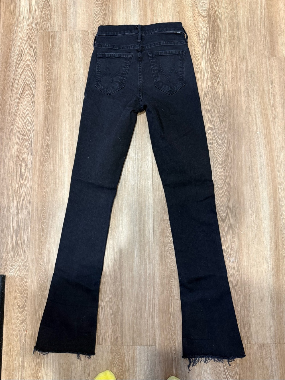 MOTHER The Runway Not Guilty Black High-Rise Slim Flare Jeans raw hem - Picture 2 of 11